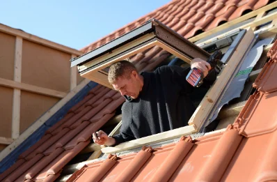 Pose de fenêtres de toit Velux à Corroy